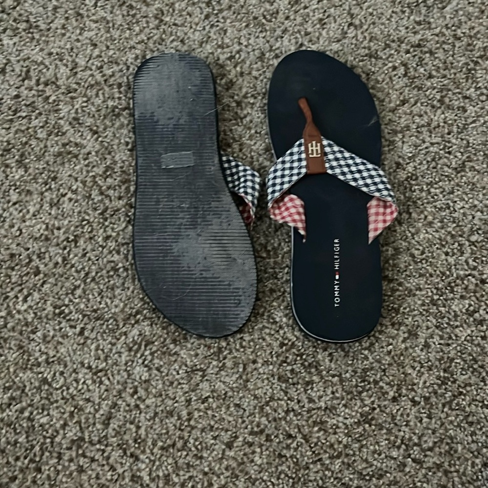 Tommy Hilfiger flip flops